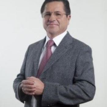 Dr. Carlos Brambila Paz