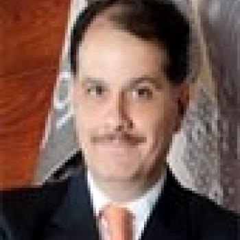 Dr. Gerardo Salazar Viezca